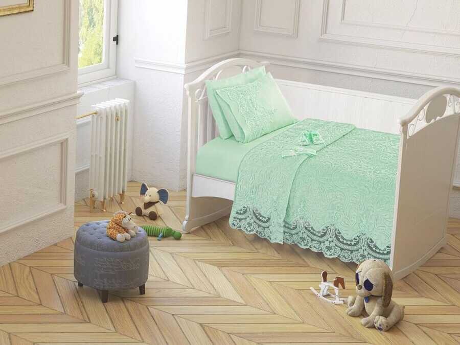 Dowry World - بطانيه أطفال مطرزة بالدانتيل الفرنسي باللون النعناع Dowry World - بطانيه أطفال مطرزة بالدانتيل الفرنسي باللون النعناع