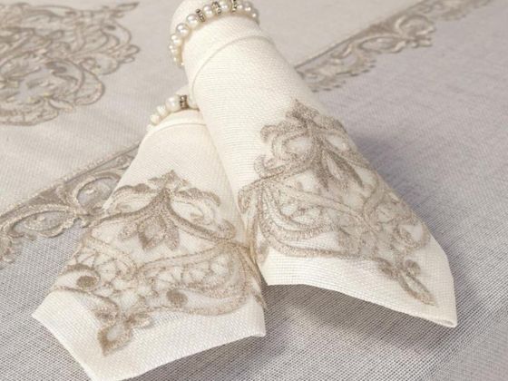 26 Pieces Elegant Luxury Table Cloth Set 160x260 Cm Cream Gold