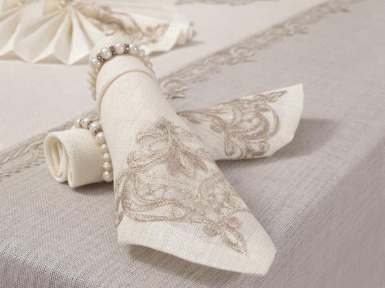 26 Piece Eliza Table Cloth Set - Cream