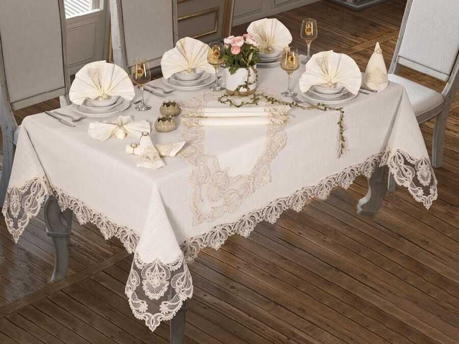 26 Pieces French Guipure and Turquoise Table Cloth Set Cream