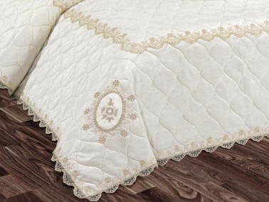 Amadora Velvet Lace Bedspread Cream - Thumbnail