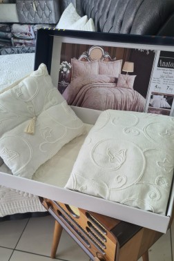 Anatolia Tulip Chenille Bedspread Set 4pcs, Coverlet 260x260 with Pillowcase, Jacquard Fabric, Full Size, Double Size Cream - Thumbnail
