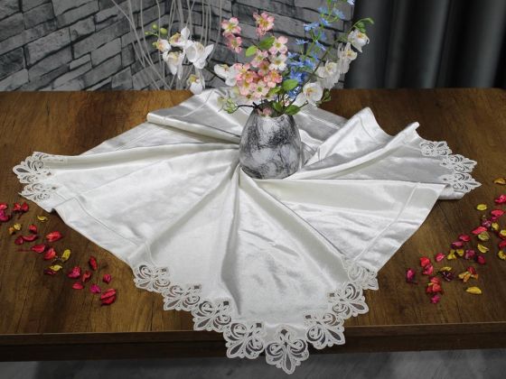 Athena Single Bundle with Lace on All Four Sides Cream