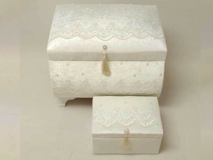 Dowry World - Bombeli Dantelli 2'li Çeyiz Sandığı Krem Dowry World - Bombeli Dantelli 2'li Çeyiz Sandığı Krem