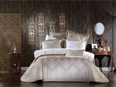 Çeyiz Diyarı - طقم غطاء سرير مع تلبيسه لحاف - بيج Burçak Çeyiz Diyarı - طقم غطاء سرير مع تلبيسه لحاف - بيج Burçak