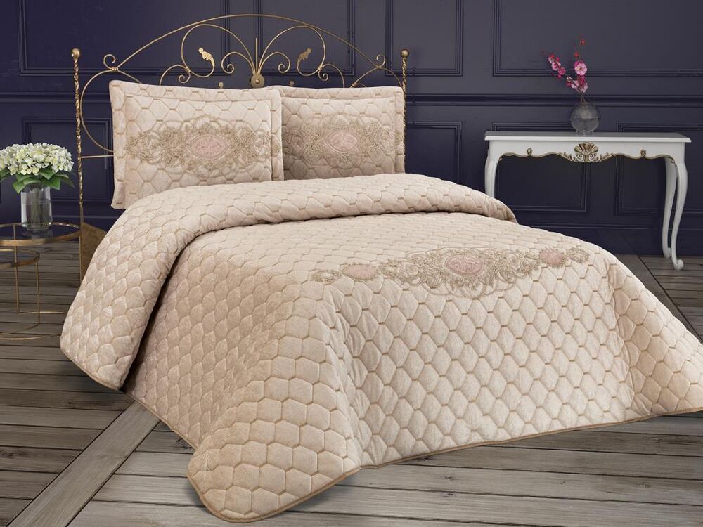 California Velvet Filled Double Bedspread Cappucino