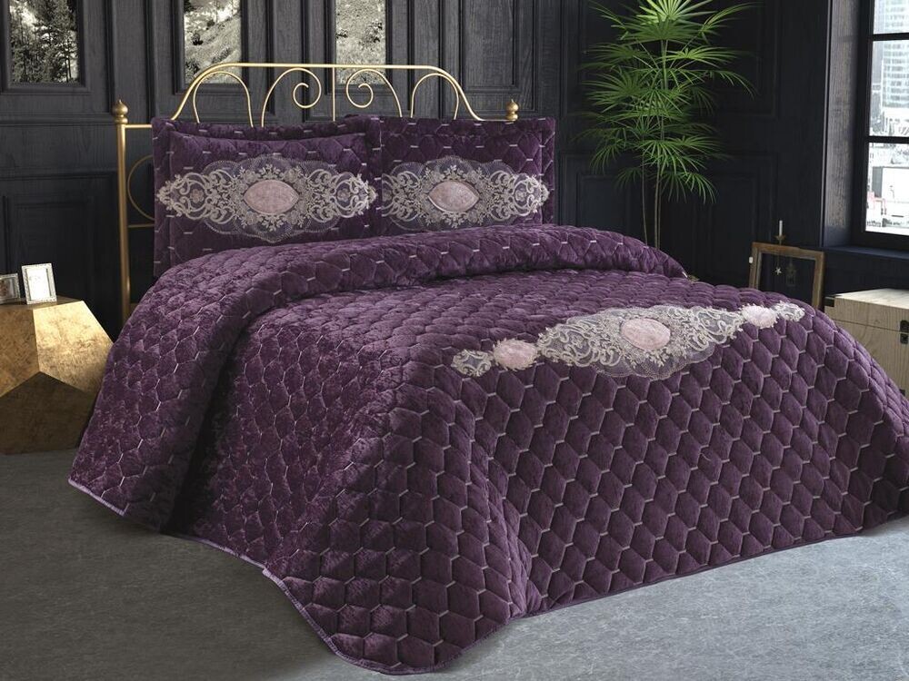 Dowry World - California Velvet Filled Double Bedspread Plump Dowry World - California Velvet Filled Double Bedspread Plump