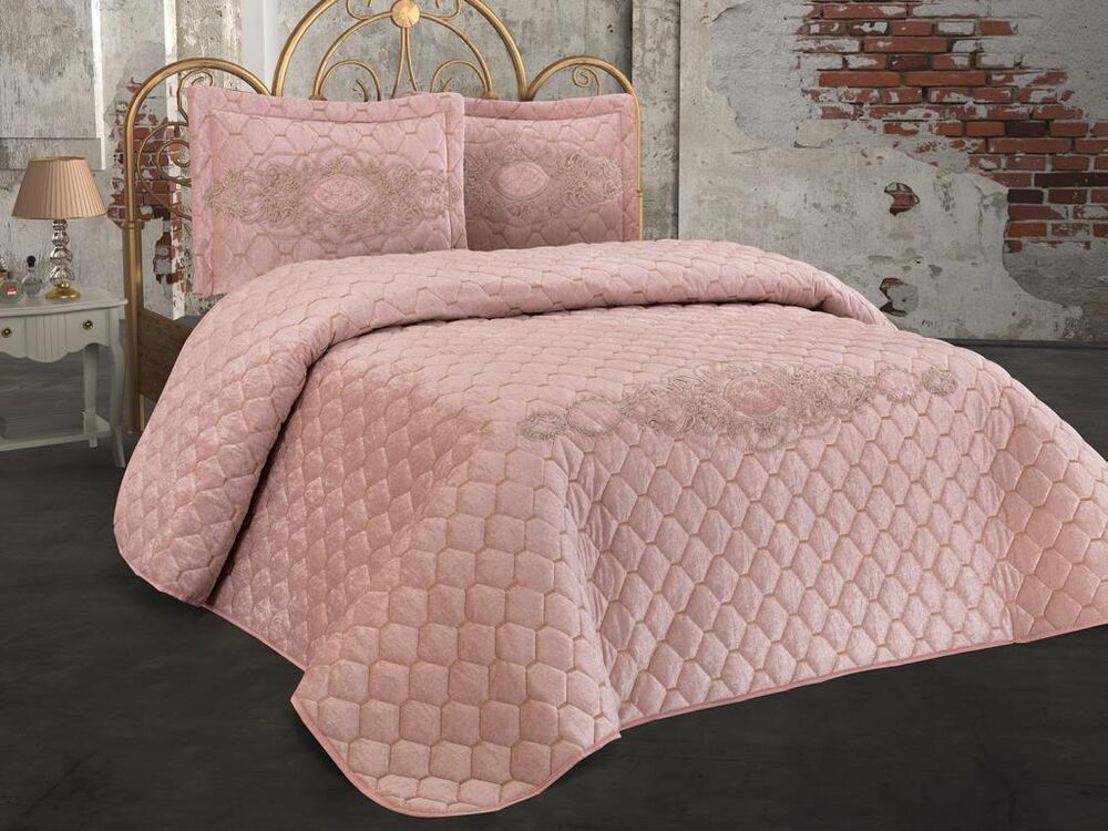 California Velvet Filled Double Bedspread Powder