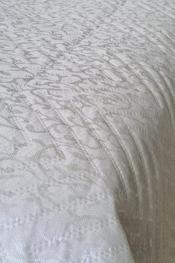 Carilla Quilted Bedding Set 3 pcs, Coverlet Set 230x250 Pillowcase 50x70 Double Size Cream - Thumbnail