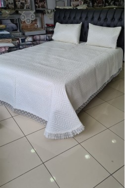 Carilla Quilted Bedding Set 3 pcs, Coverlet Set 230x250 Pillowcase 50x70 Double Size Cream - Thumbnail
