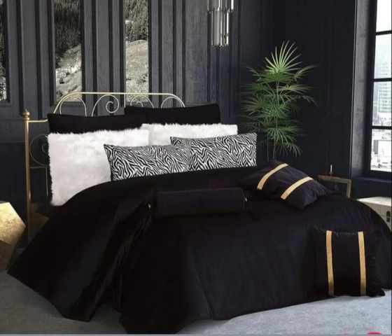 Caroline Velvet Double Filled 10 Piece Bedspread Black
