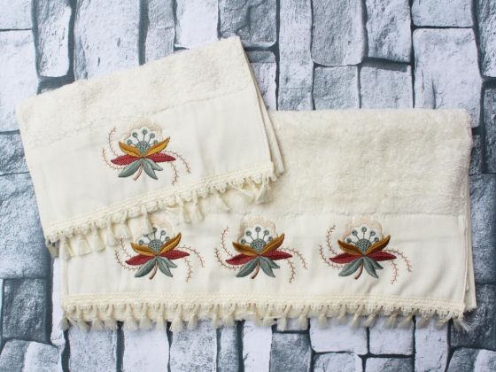 Dowry World Aysira Embroidered 2 Pcs Towel Set Cream