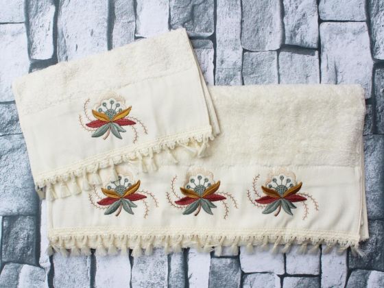 Dowry World Aysira Embroidered 2 Pcs Towel Set Cream