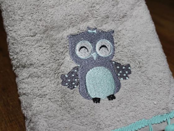 Dowry World Owl Hand Face Towel Gray Green