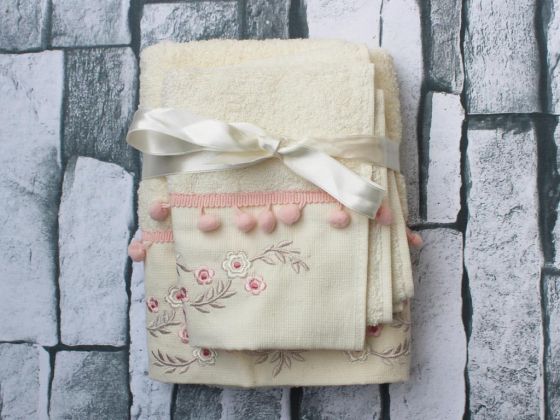 Dowry World Chela Embroidered 2 Pcs Towel Set Cream