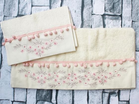 Dowry World Chela Embroidered 2 Pcs Towel Set Cream