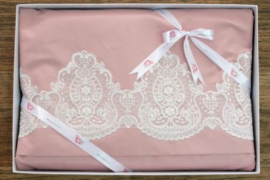 Çeyiz Diyarı - Dowry World French Guipure Serenade Duvet Cover Set Powder Çeyiz Diyarı - Dowry World French Guipure Serenade Duvet Cover Set Powder