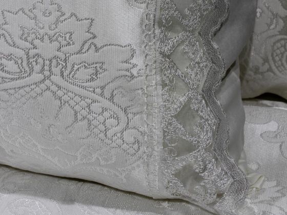 Dowry Land French Guipure Sevda Bedspread Cream