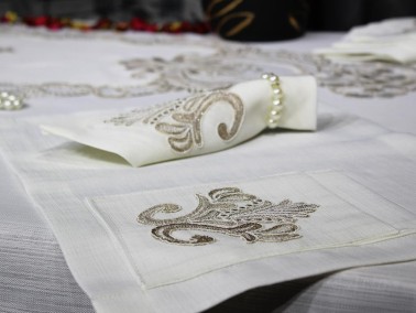 Dowry Land Gülfem 8 Person Table Cloth Set Cream Cappucino - Thumbnail