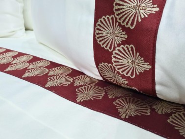 Dowry Land Hazal Cotton Satin Duvet Cover Set Cream Claret Red - Thumbnail