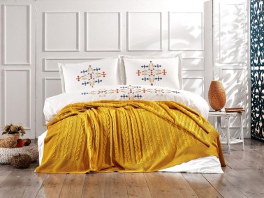Çeyiz Diyarı - Dowry Land Cross Stitch Double Knitwear Blanket Set Mustard Çeyiz Diyarı - Dowry Land Cross Stitch Double Knitwear Blanket Set Mustard