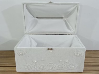 Dowry World Square Jewelry Chest with Hook Cream - Thumbnail