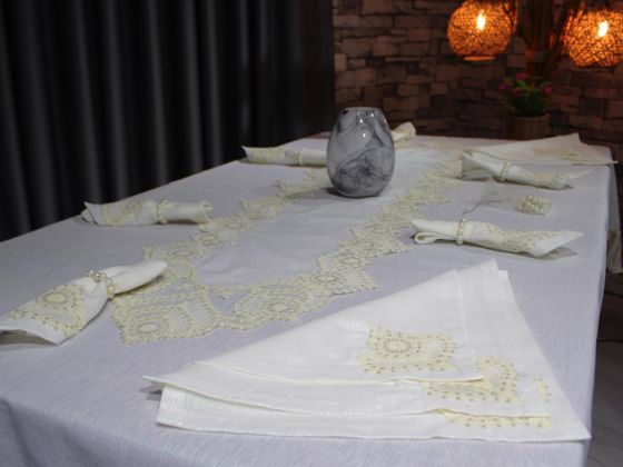 Dowry World Kar 26 Piece Table Cloth Set - Cream