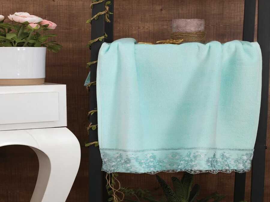 Dowry World Nergül Dowry Towel Mint