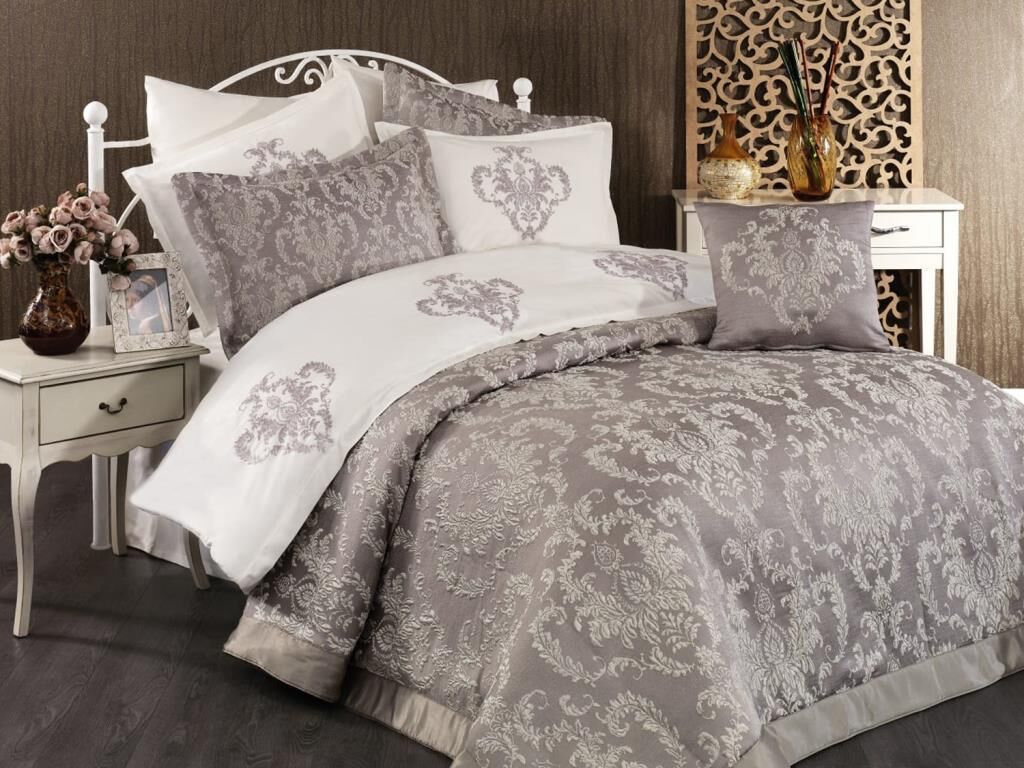 Dowry World Palm Bedspread Cream