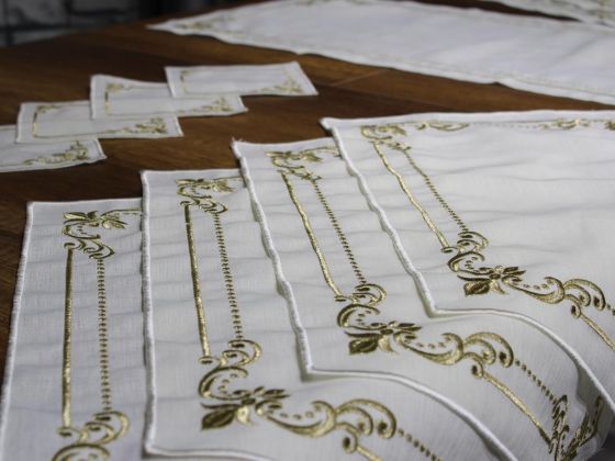 Samira 17 Pieces Placemat Set Cream Gold