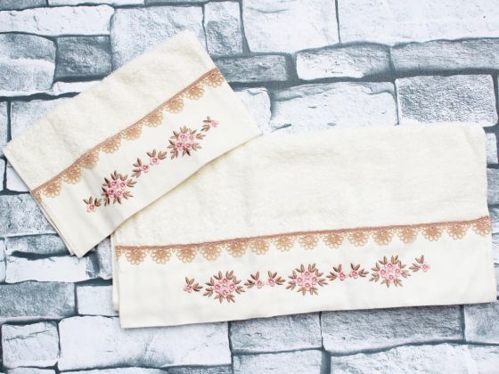 Dowry World Small Rose 2 Piece Towel Set Cream