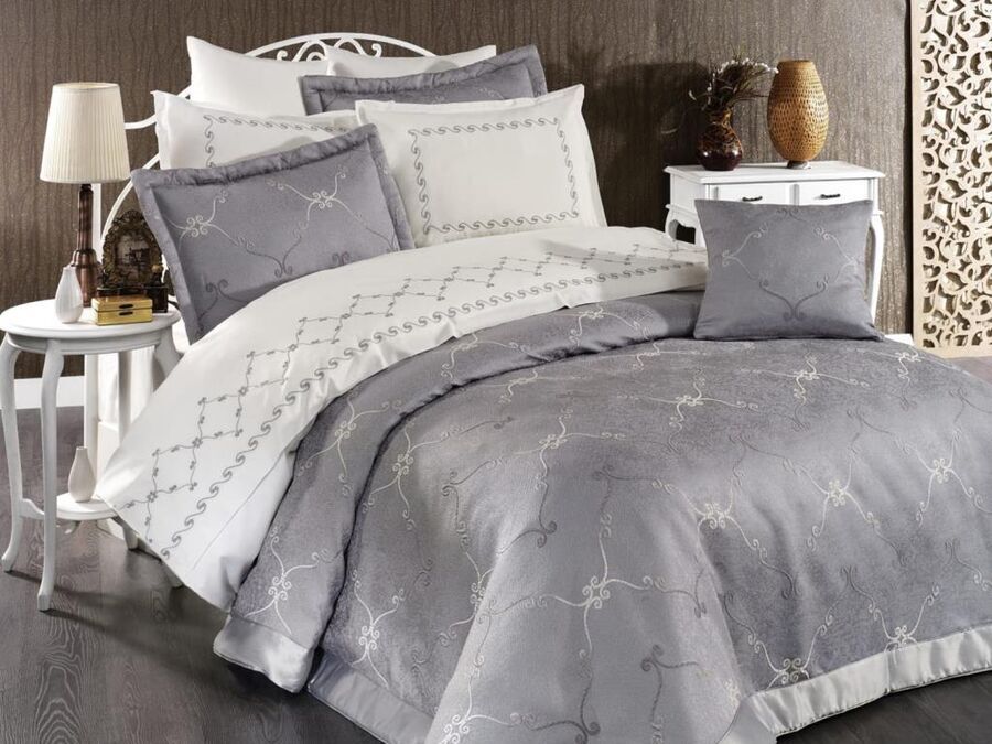 Dowry World Wave Bedspread Cream-Gray