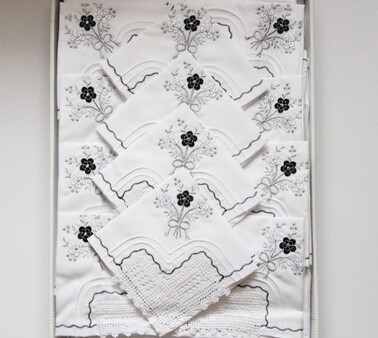 Dowry World - Handmade Laced Kitchen Set Black Dowry World - Handmade Laced Kitchen Set Black