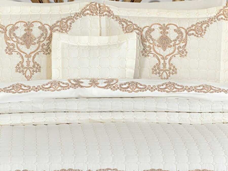 Dowry Quilted Bedspread Pelin Cream