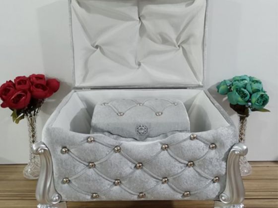 Dowery Quilted Pearl Clara 2 Li Dowry Chest Gray