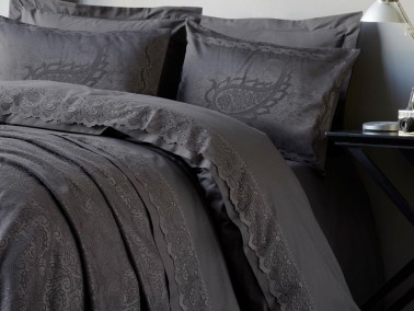Dowry World - طقم مفارش سرير عرائسي رمادي غامق Cottonbox Arden Dowry World - طقم مفارش سرير عرائسي رمادي غامق Cottonbox Arden