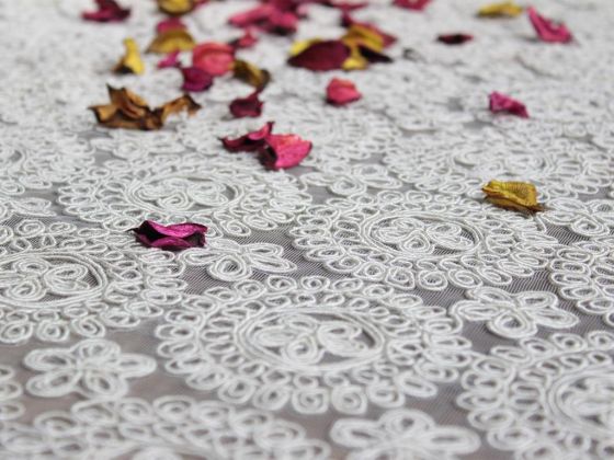 Daisy Cord Single Table Cloth Cream