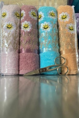 Daisy Soft Embroidered Towels Set 50x90 cm 4 pcs - Thumbnail