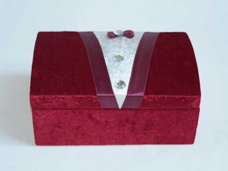 Groom Figured Velvet Chest Claret Red - Thumbnail