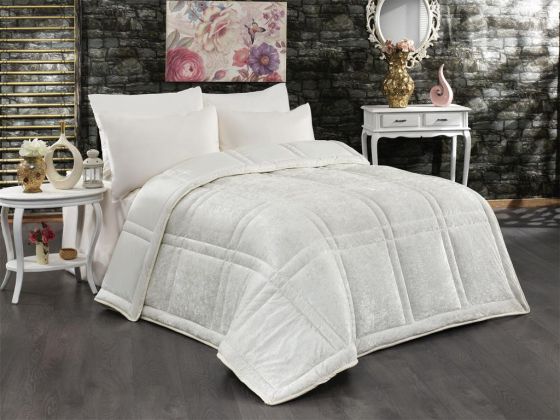 Dowry World Checkered Double Velvet Quilt Cream