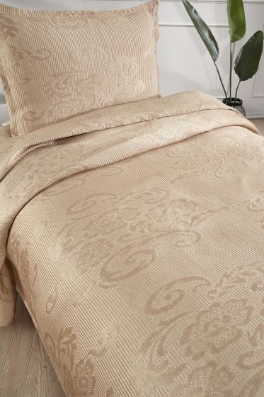 Dowryworld Tulip Single 2 Piece Bedspread Cappucino