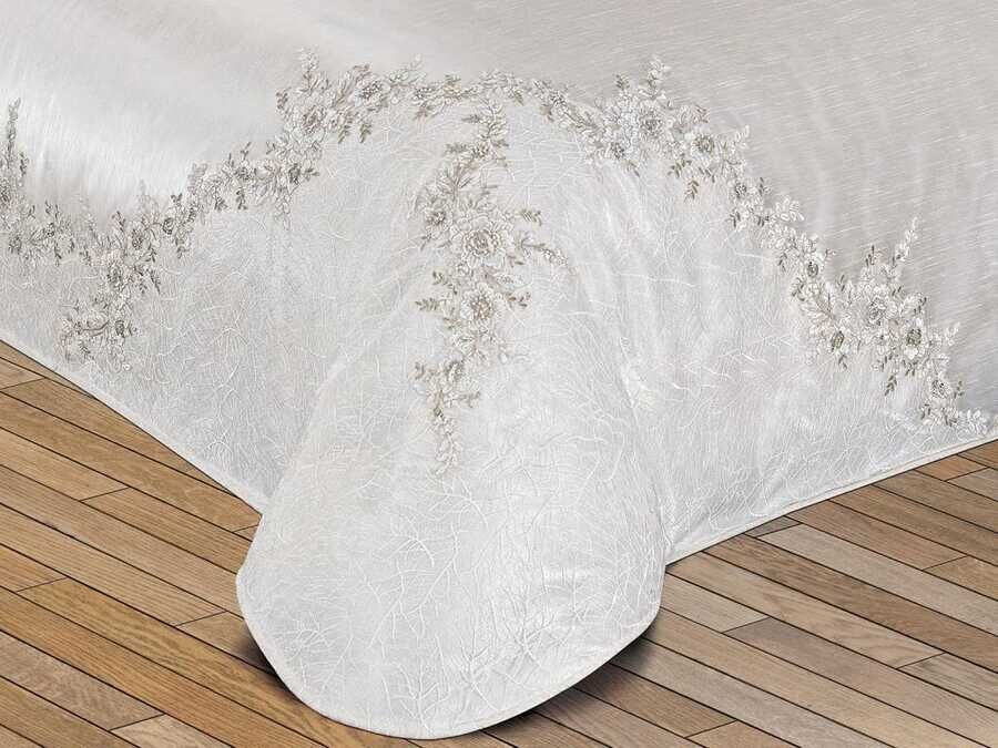 Eftal طقم غطاء سرير مزدوج من قماش الجاكار لون كريمي