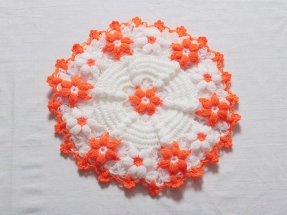 Handcrafted Wool Fiber Orange Daisy