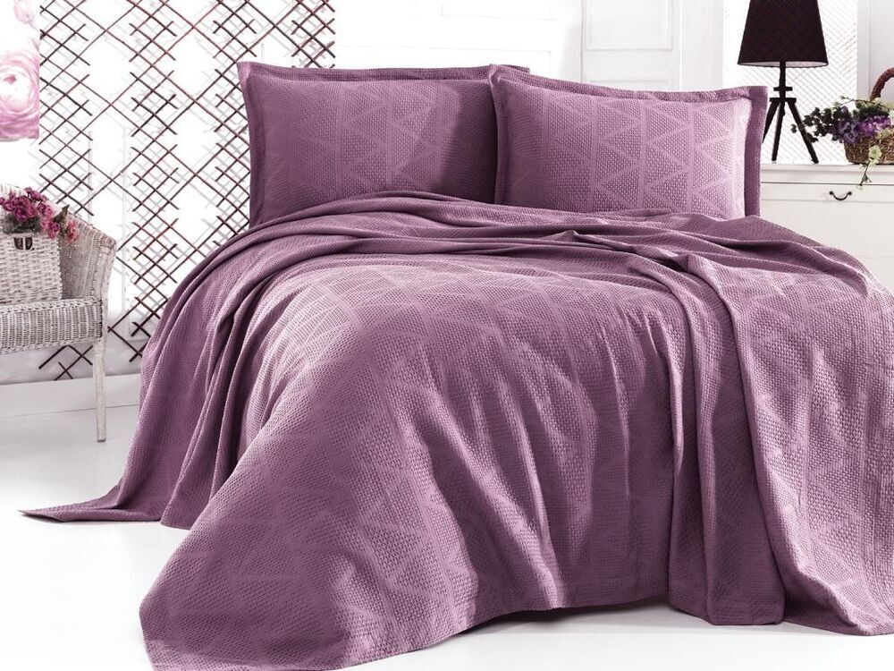 Elegant Double Bed Cover Set Purple