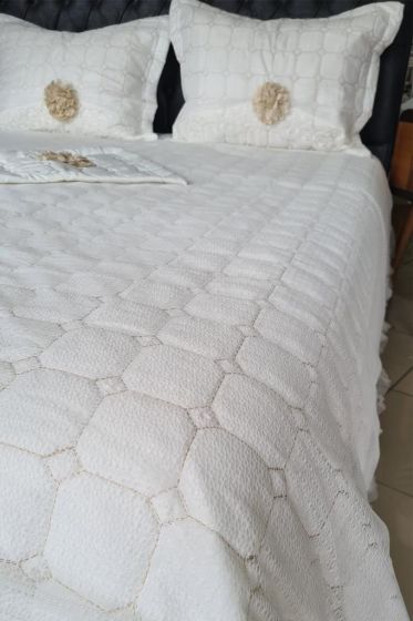 Elegant Cotton Bedspread Set 4pcs, Coverlet 260x260 with Pillowcase,Full Bed, Double Size Cream