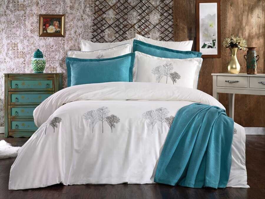 Dowry World - Elegant Tree Embroidered Bridal Set - Turquoise Dowry World - Elegant Tree Embroidered Bridal Set - Turquoise