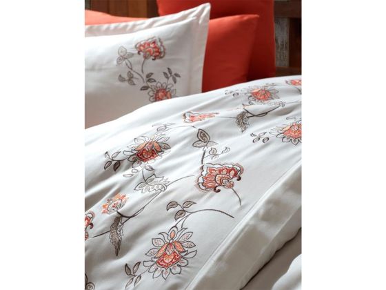 Eliz Embroidered Cotton Satin Duvet Cover Set Cream Red