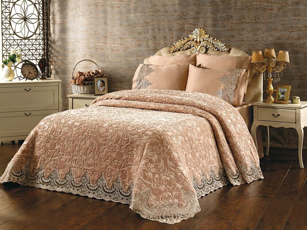 Çeyiz Diyarı - Elvin طقم بطانيه مطرز لون كابتشينو Çeyiz Diyarı - Elvin طقم بطانيه مطرز لون كابتشينو