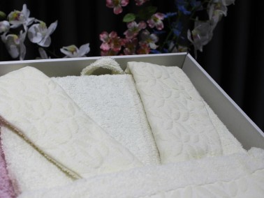 Eva Gold Clover Patterned Lux Family Bathrobe Set 6 Pcs Cream Powder - Thumbnail