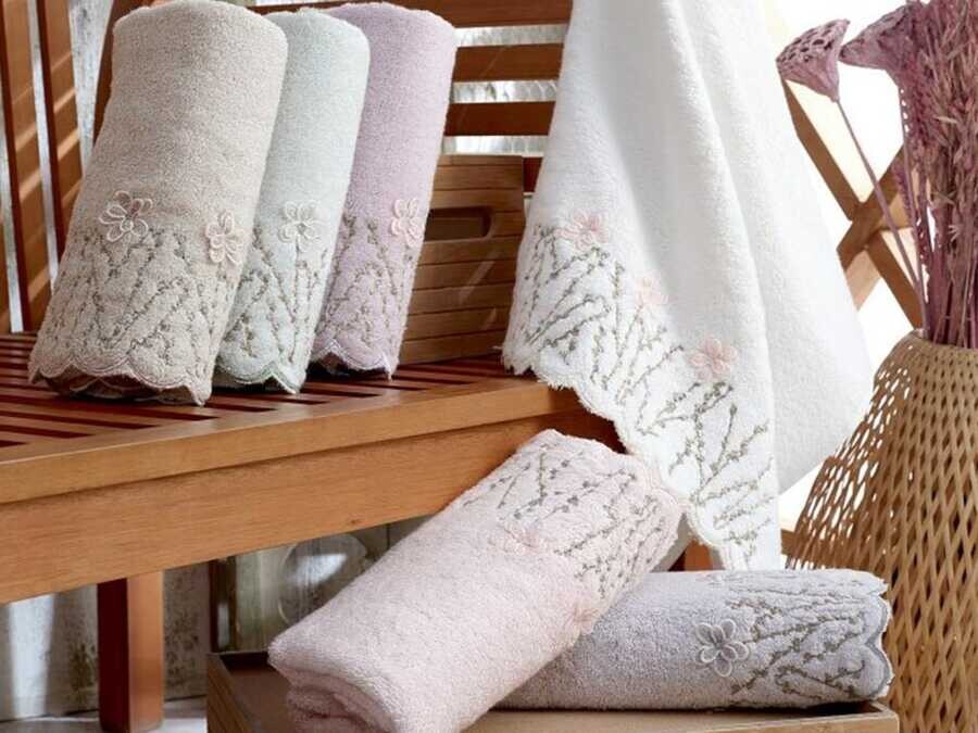 Flowers Lotus Velvet 3-Piece Hand Face Towel - Thumbnail